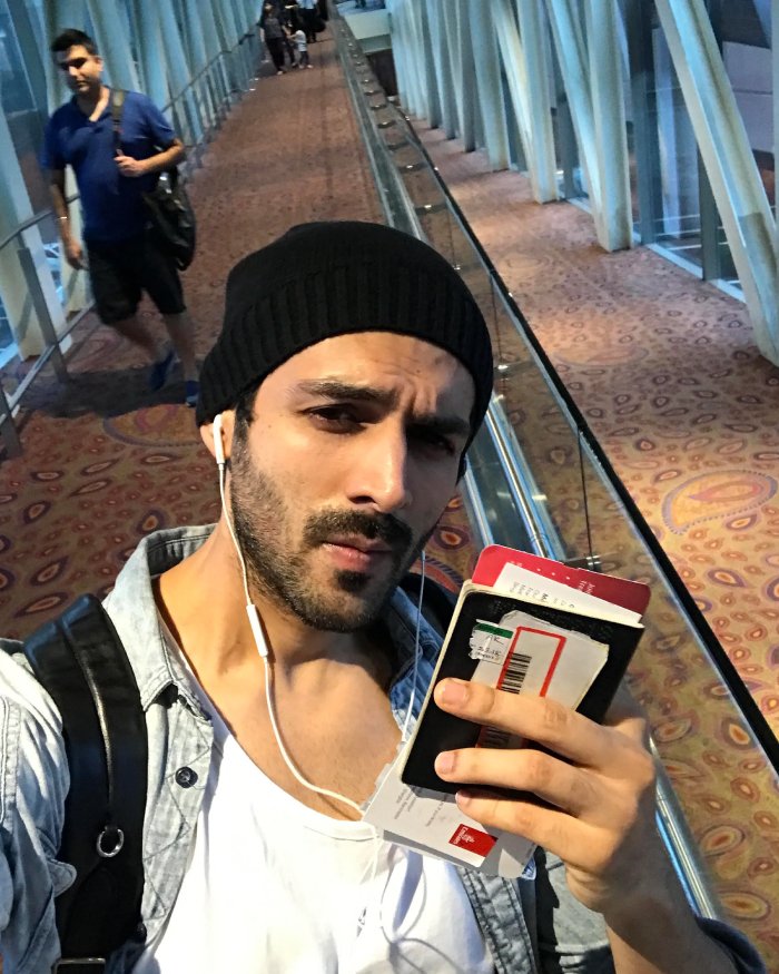 kartik aaryan 8